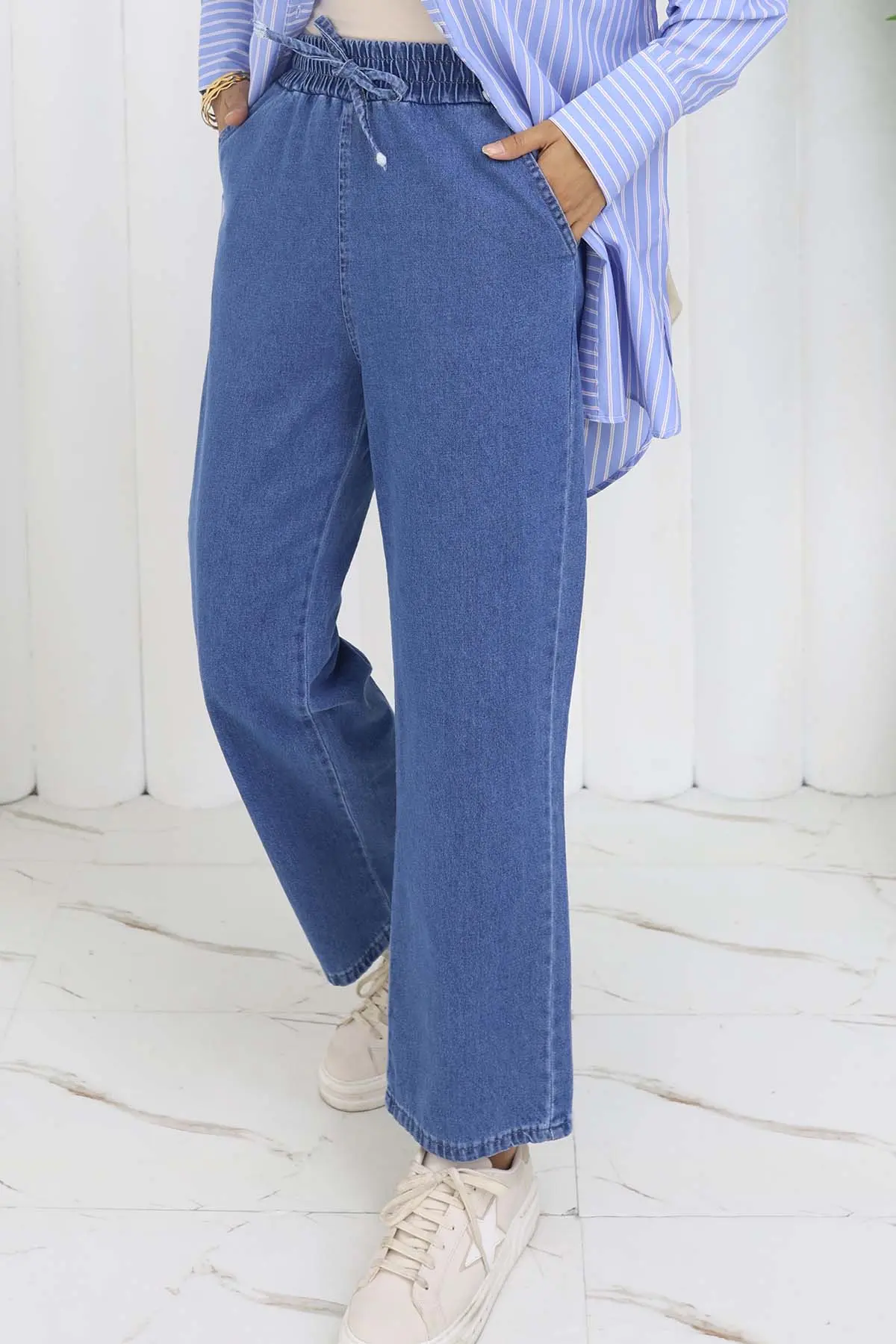 Elastic Waist Jeans-detail