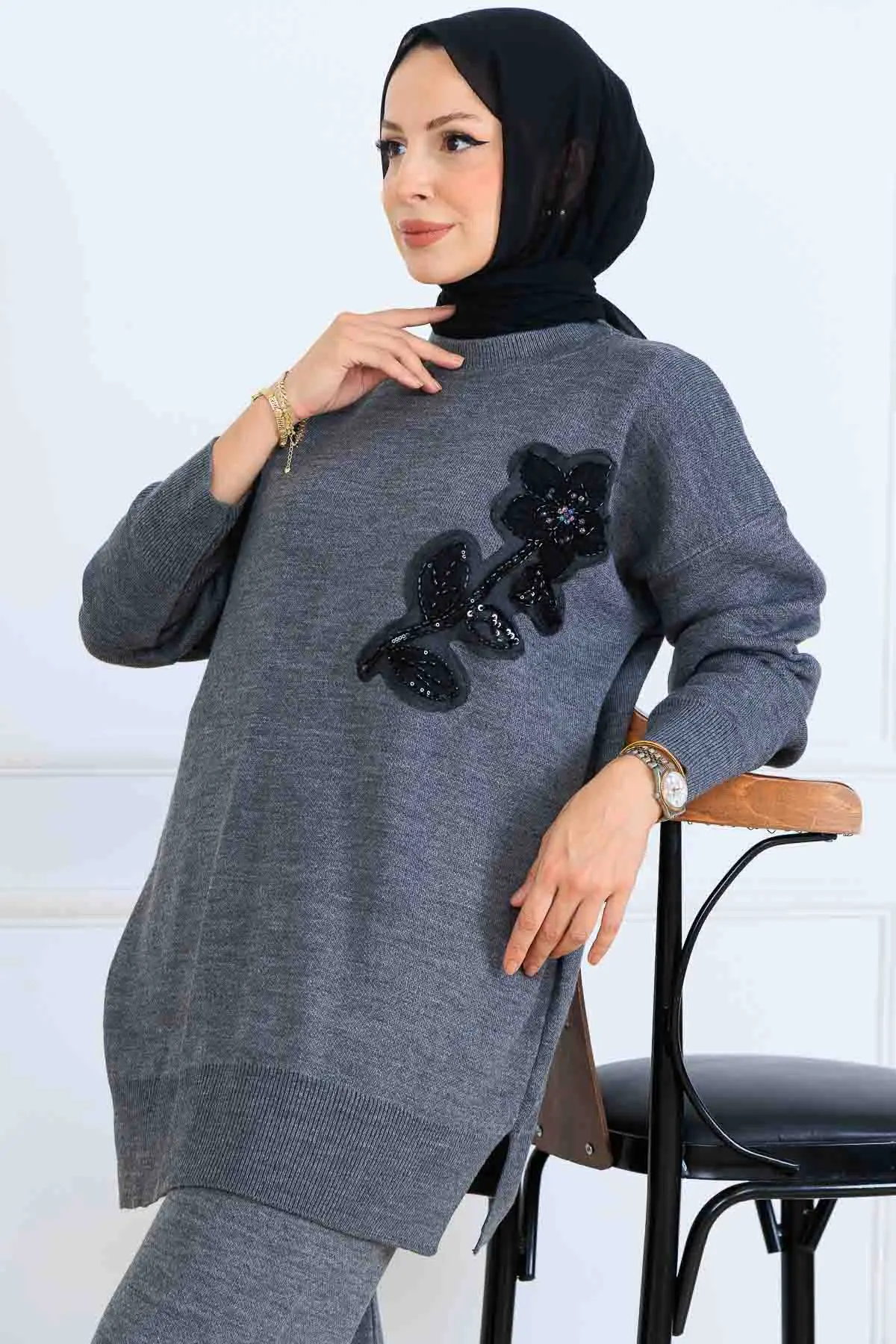 Embroidered Detail Knitwear Set-detail