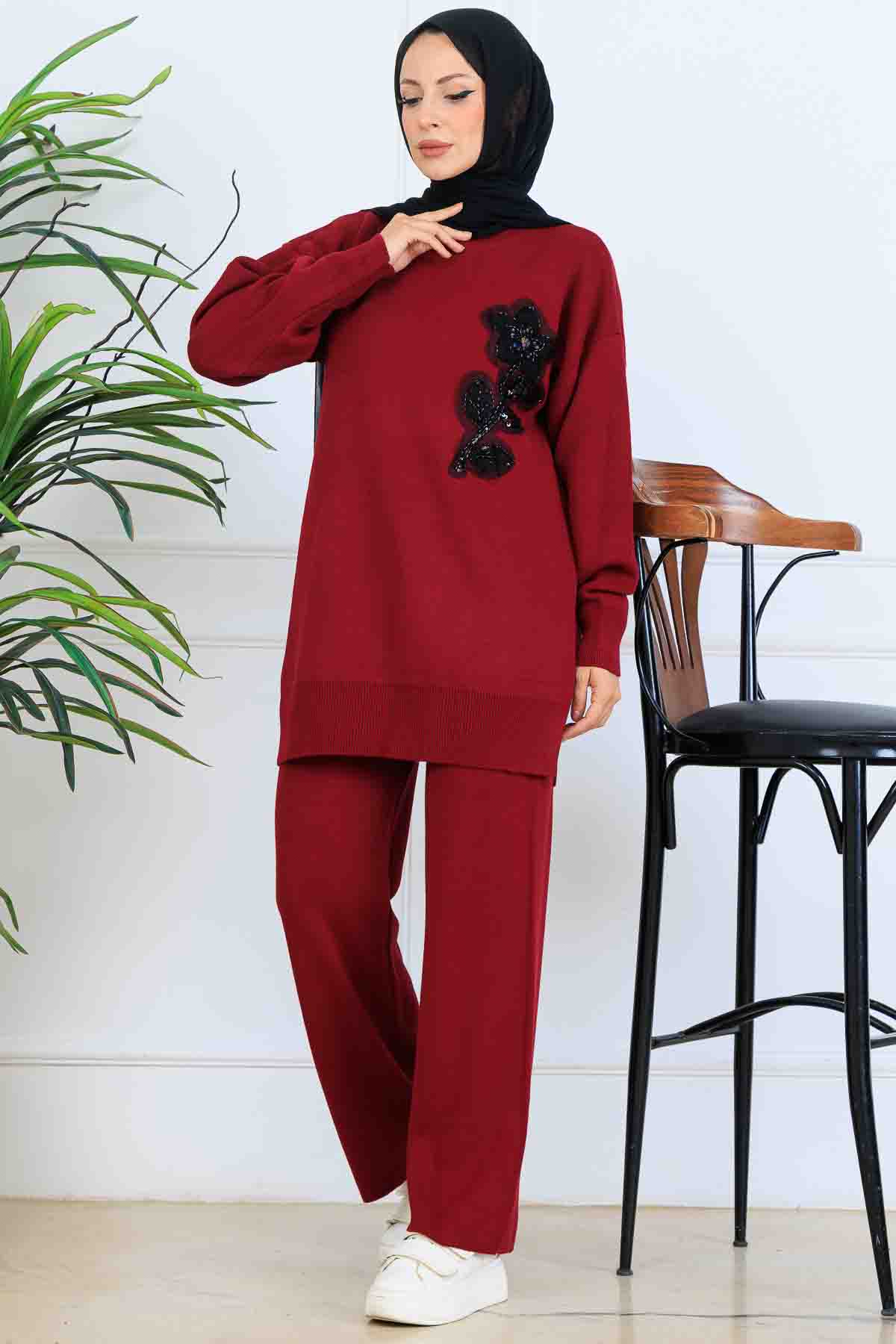 Embroidered Detail Knitwear Set