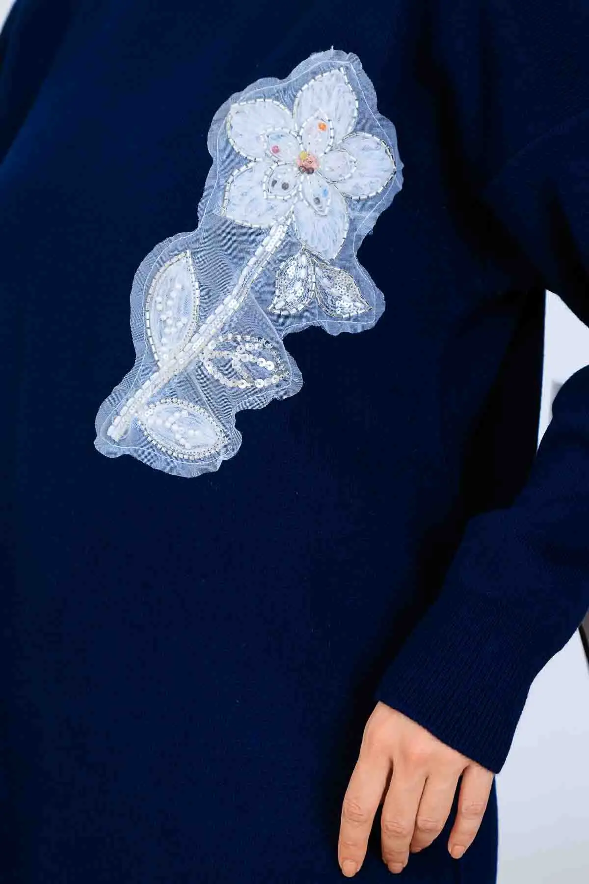 Embroidered Detail Knitwear Set-detail