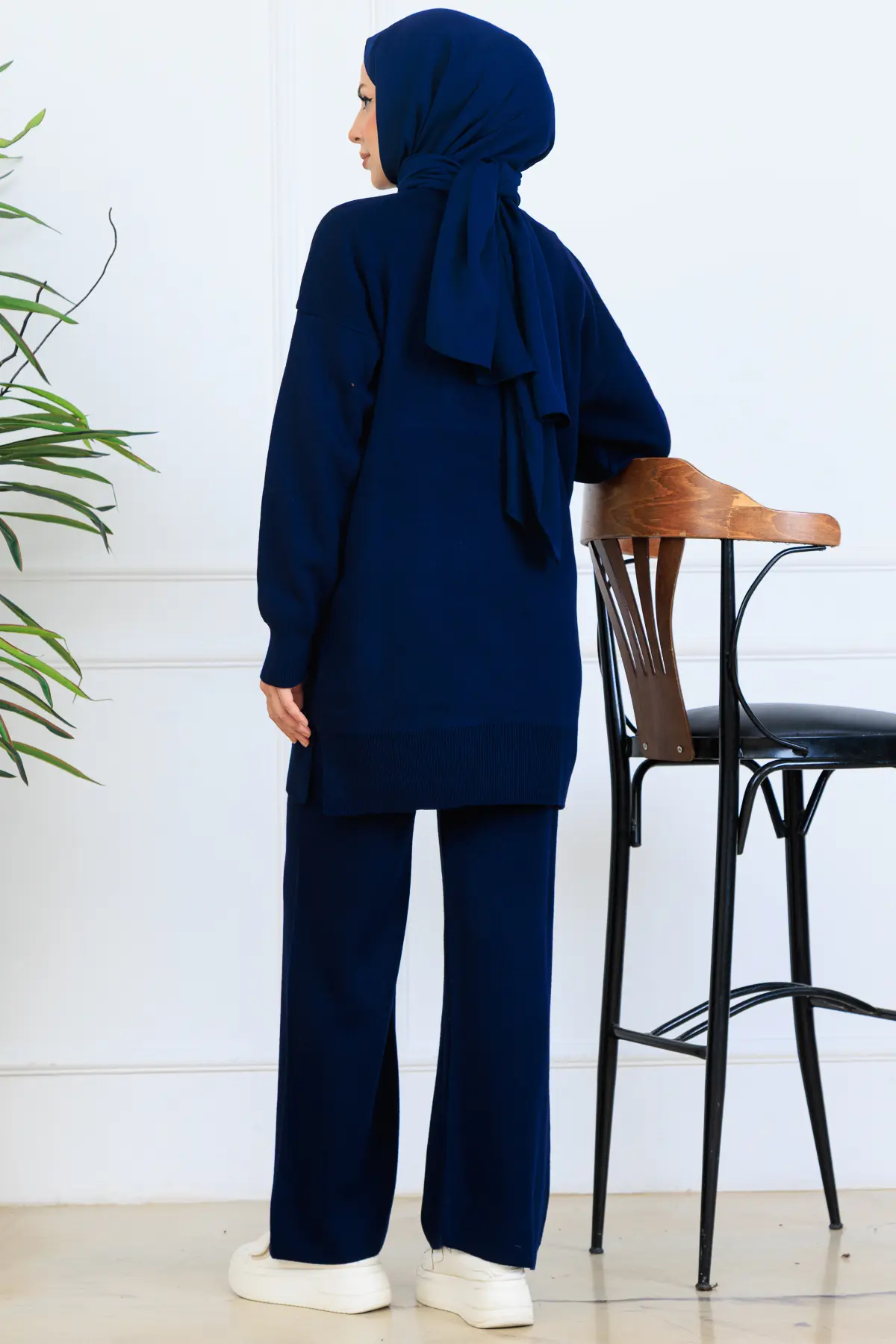 Embroidered Detail Knitwear Set-detail