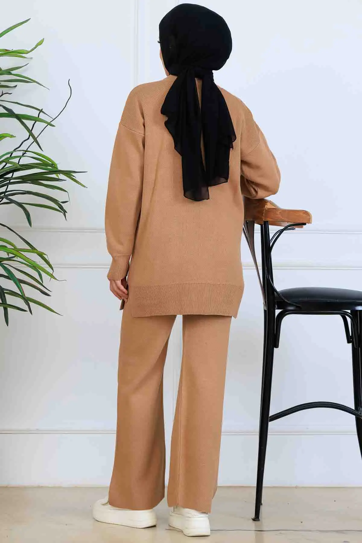 Embroidered Detail Knitwear Set-detail