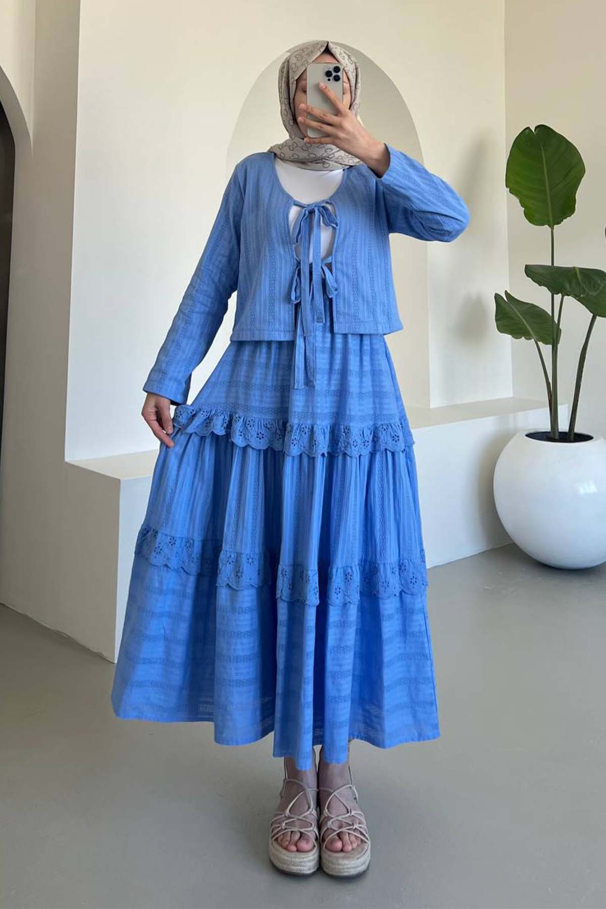 Embroidered Skirted Suit