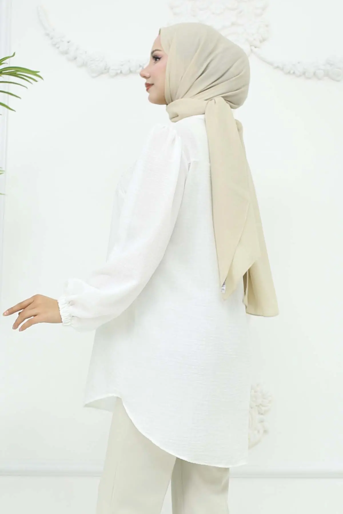 Embroidery Detailed Shirt-detail