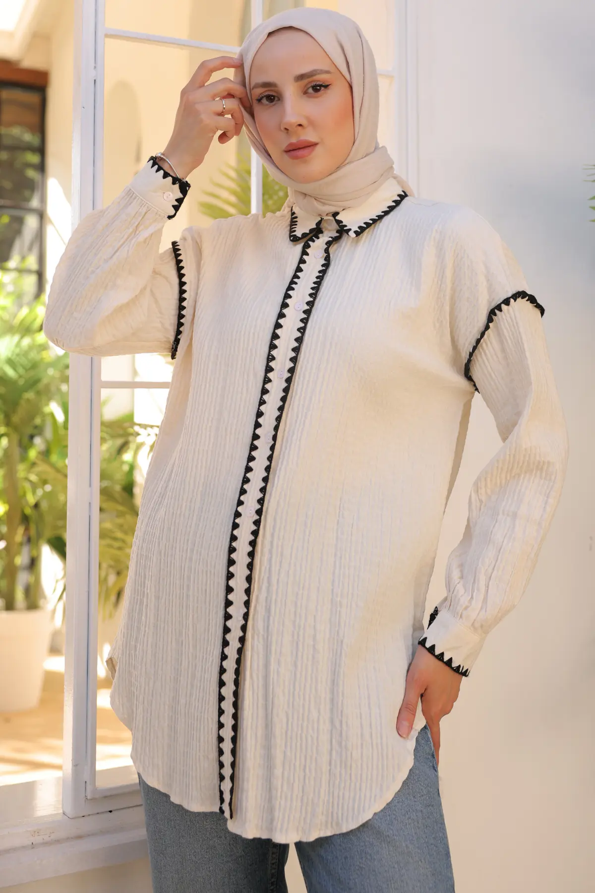 Embroidery Detailed Shirt-detail