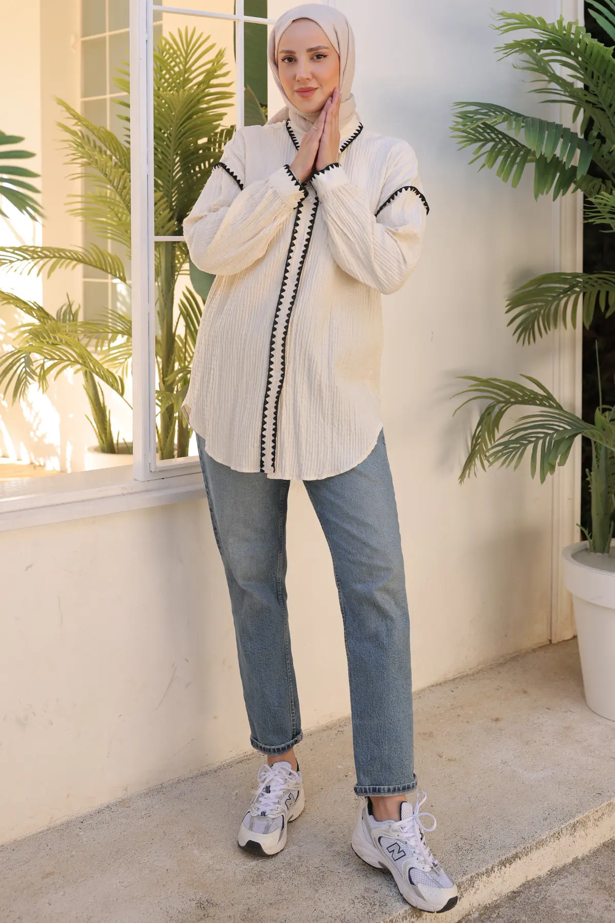 Embroidery Detailed Shirt-detail