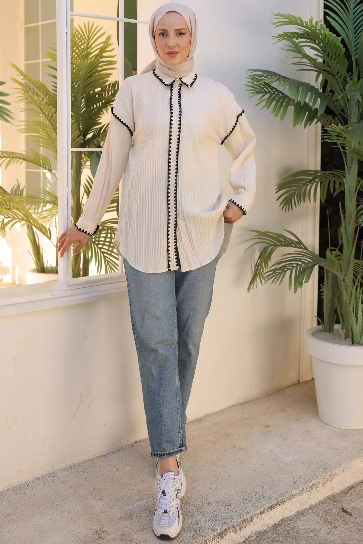 Embroidery Detailed Shirt-detail