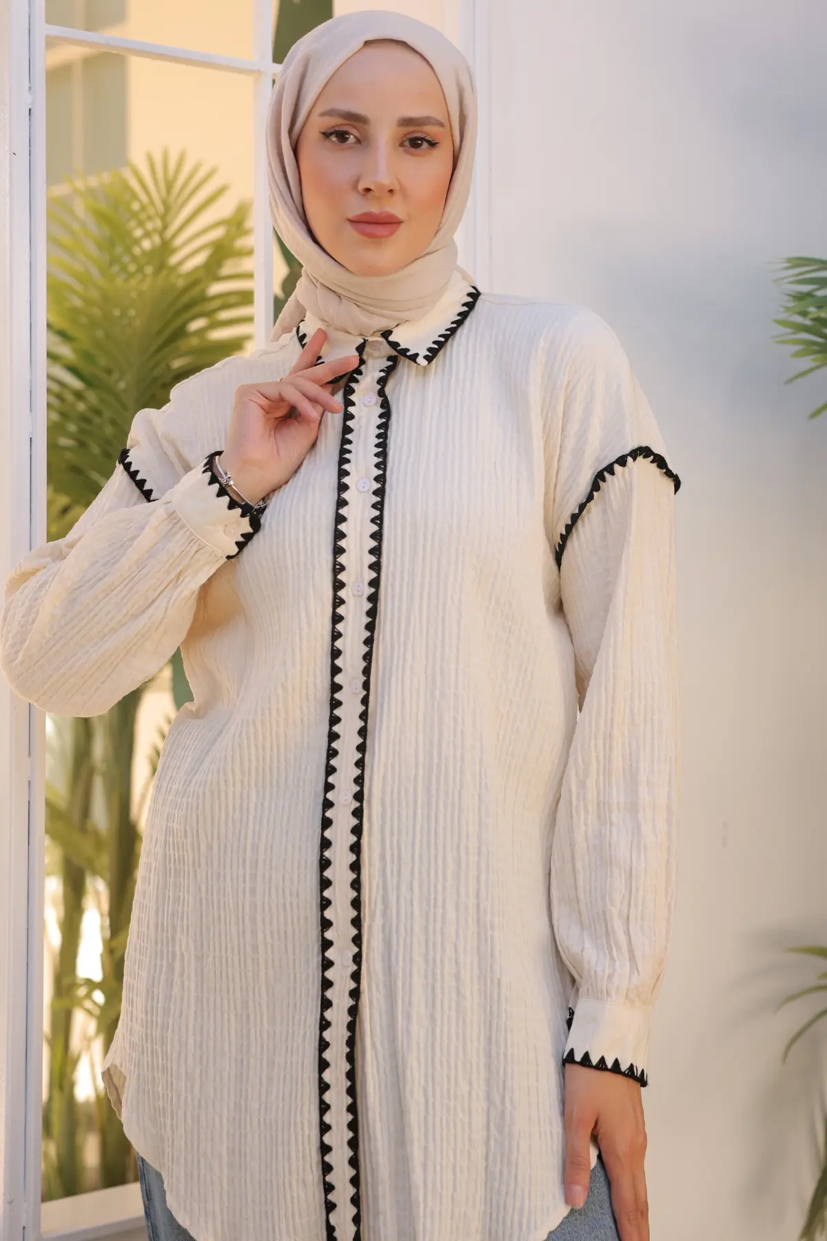 Embroidery Detailed Shirt-detail