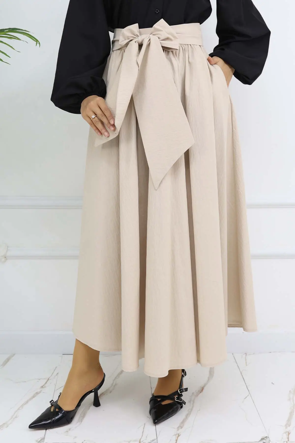 Flared Skirt With Bow Detail-detail