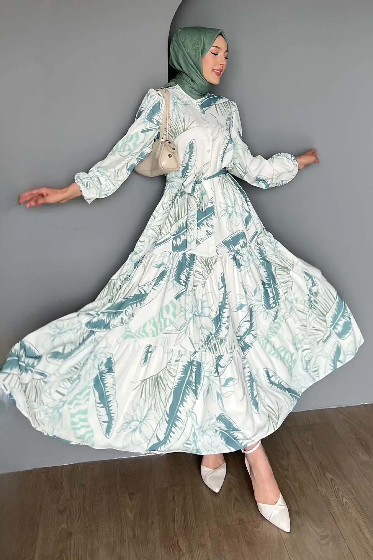 Floral Patterned Dress-detail