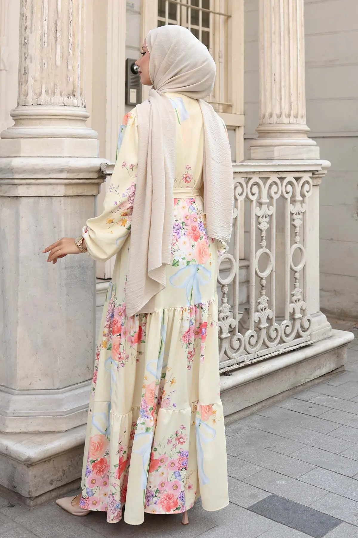 Floral Patterned Dress-detail