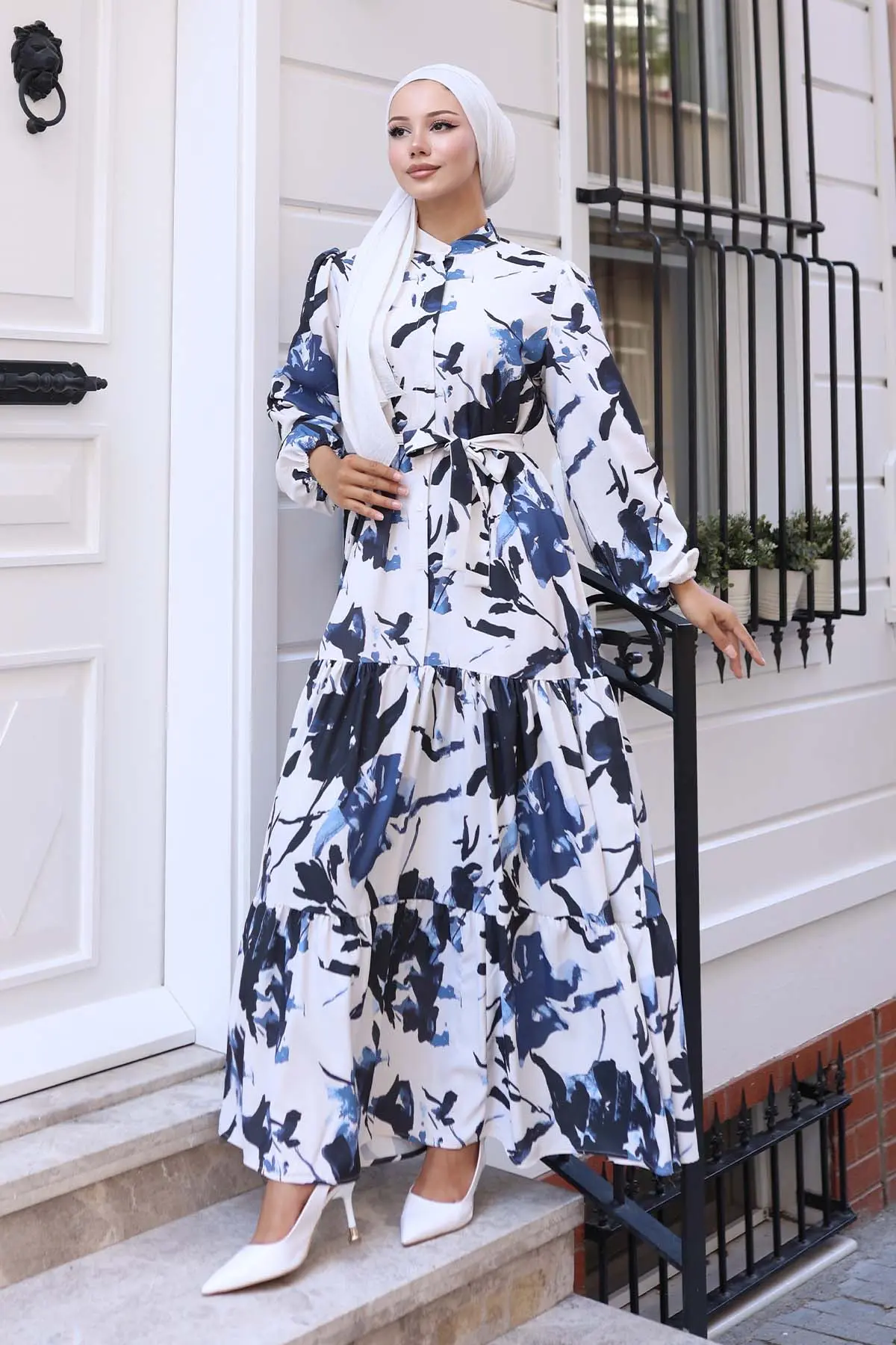 Floral Patterned Dress-detail