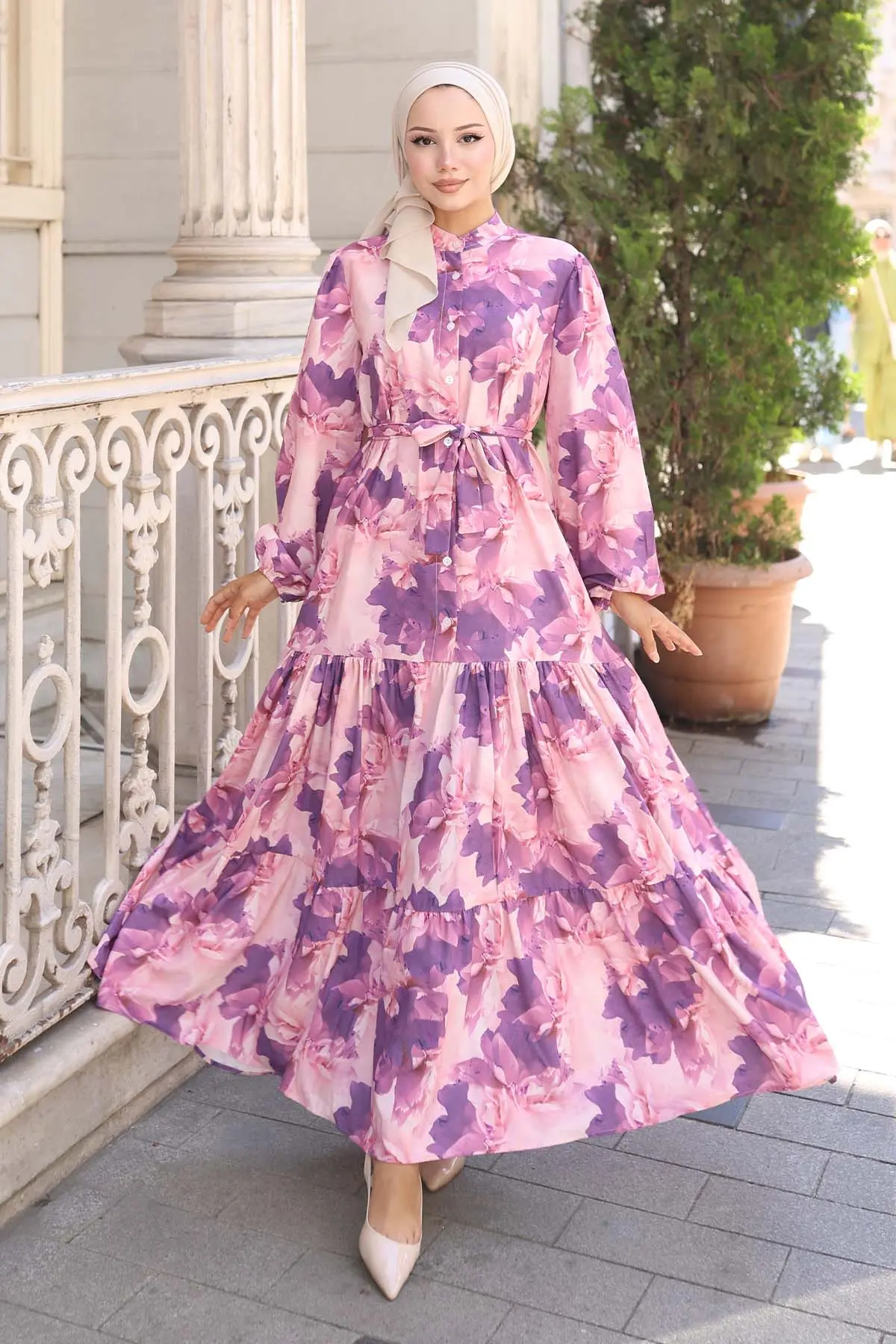 Floral Patterned Dress-detail