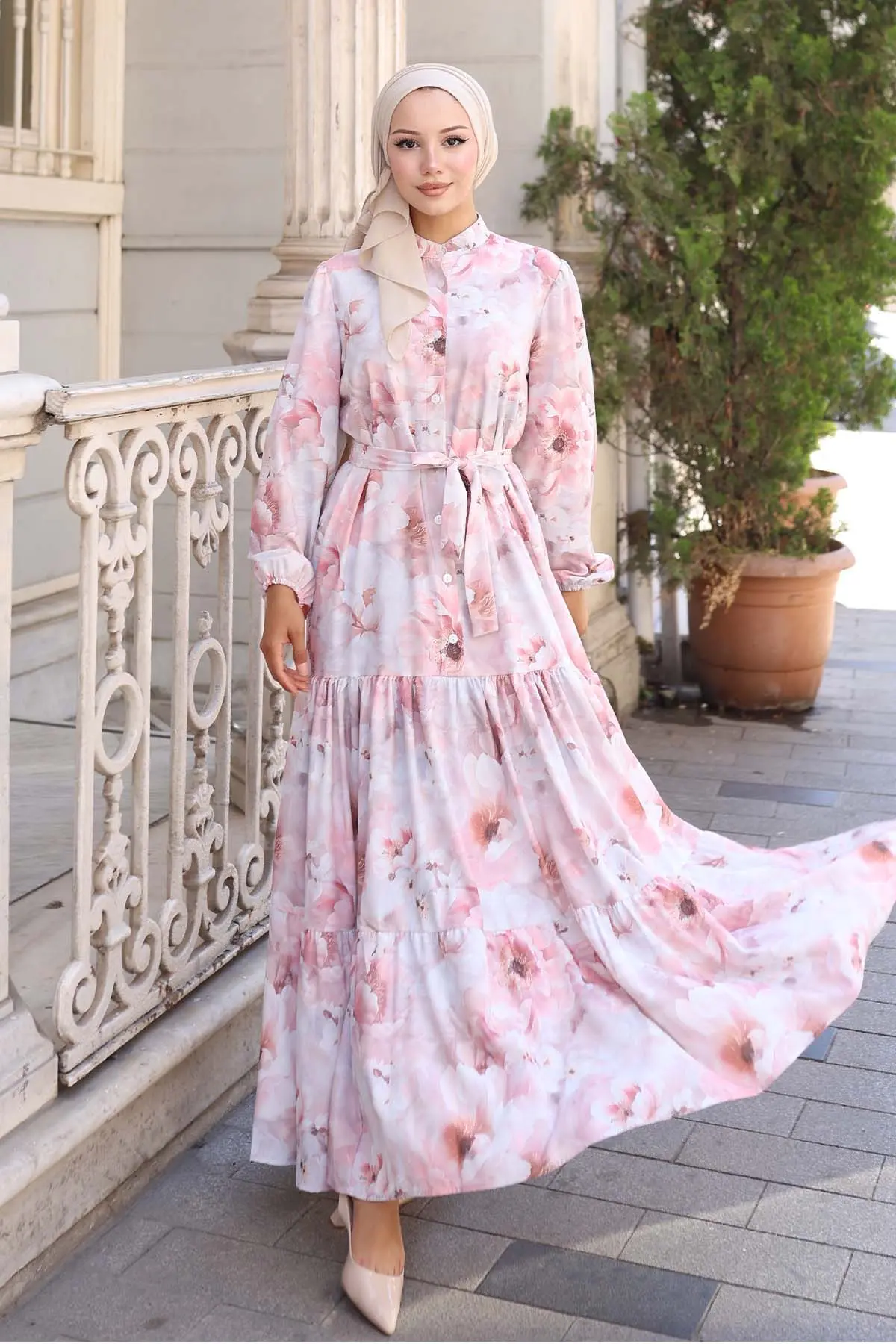 Floral Patterned Dress-detail