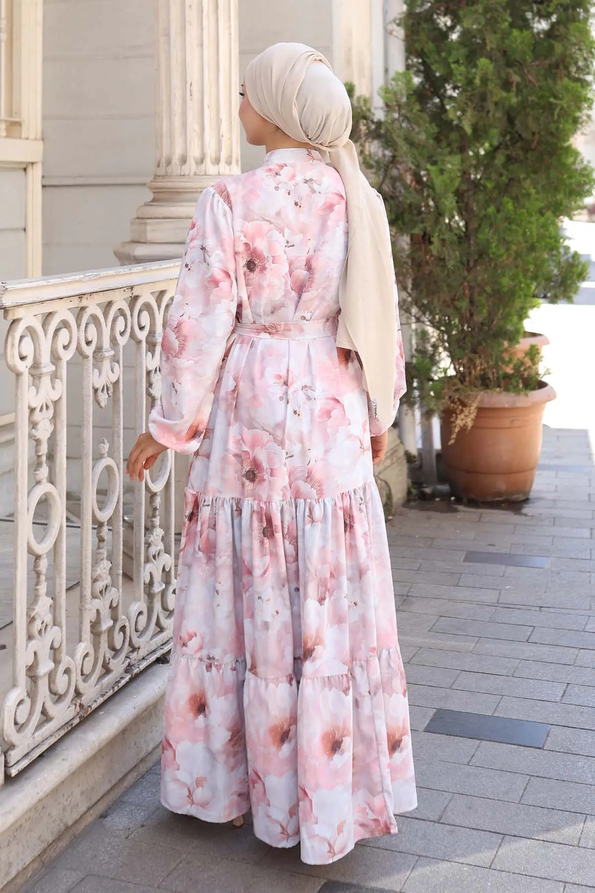 Floral Patterned Dress-detail