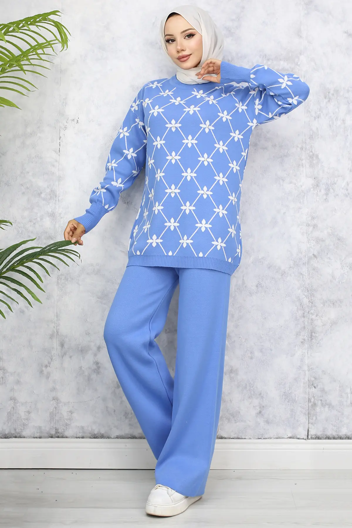 Flower Patterned Stone Knitwear Suit