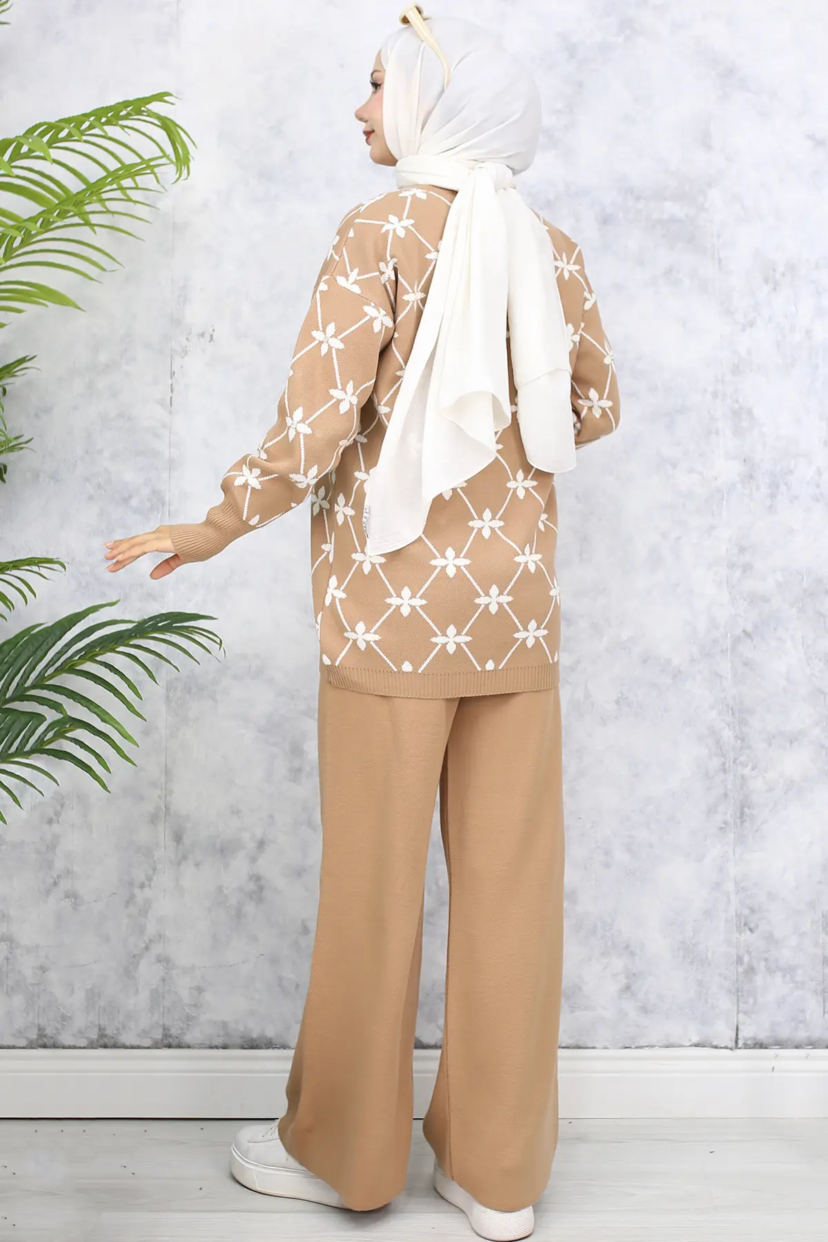 Flower Patterned Stone Knitwear Suit-detail