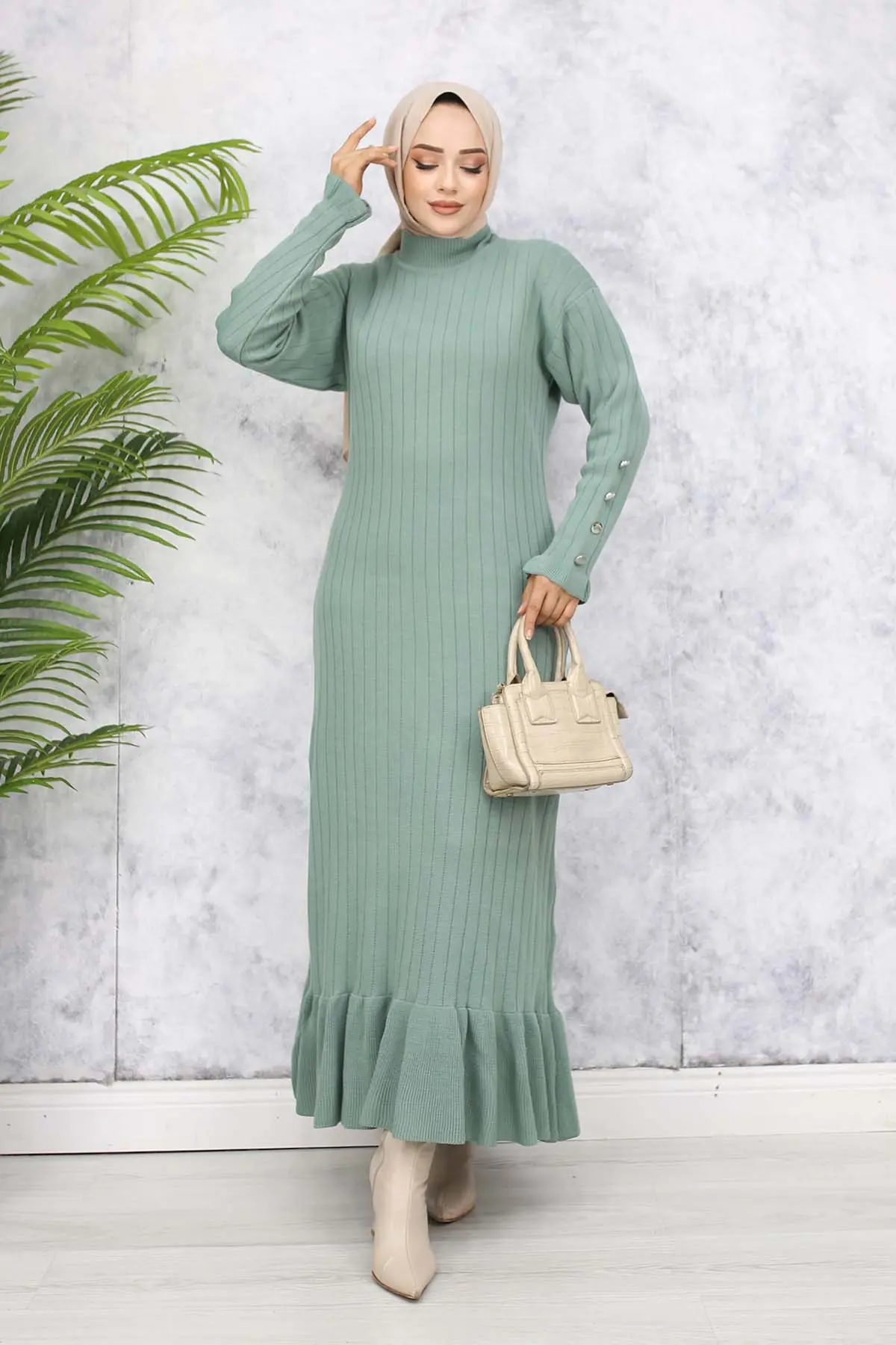 Frilly Knitwear Dress-detail