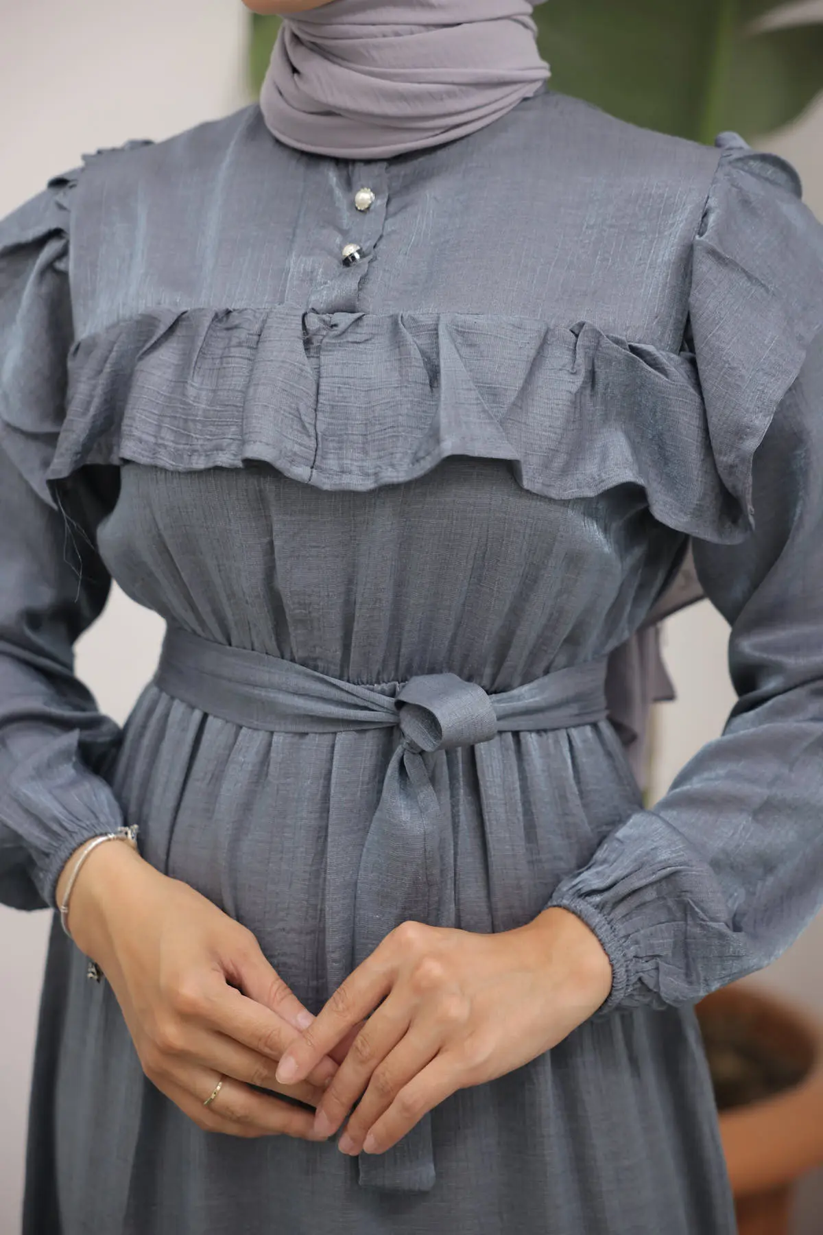 Front Frill Detailed Buttoned Dress-detail