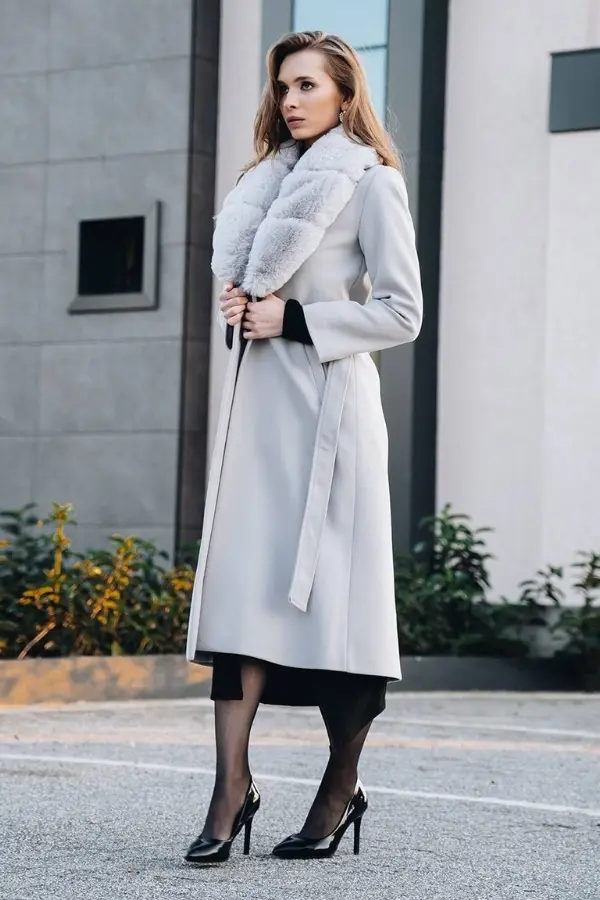 Fur-collared Belted Cashmere Long Coat-detail