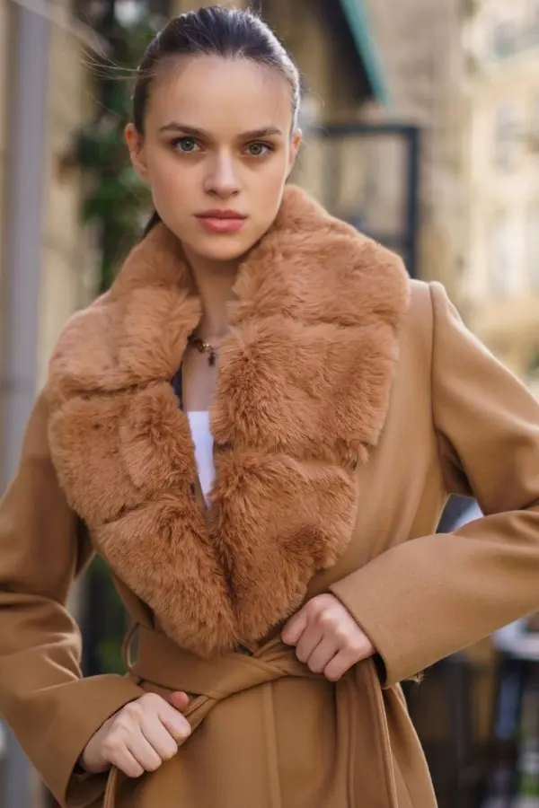 Fur-collared Belted Cashmere Long Coat-detail