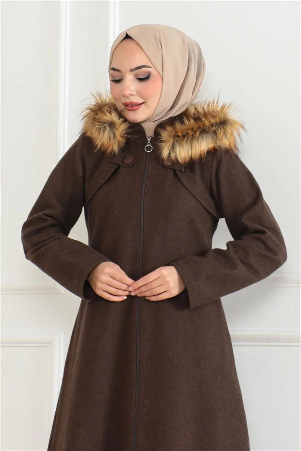 Furry Hooded Coat-detail