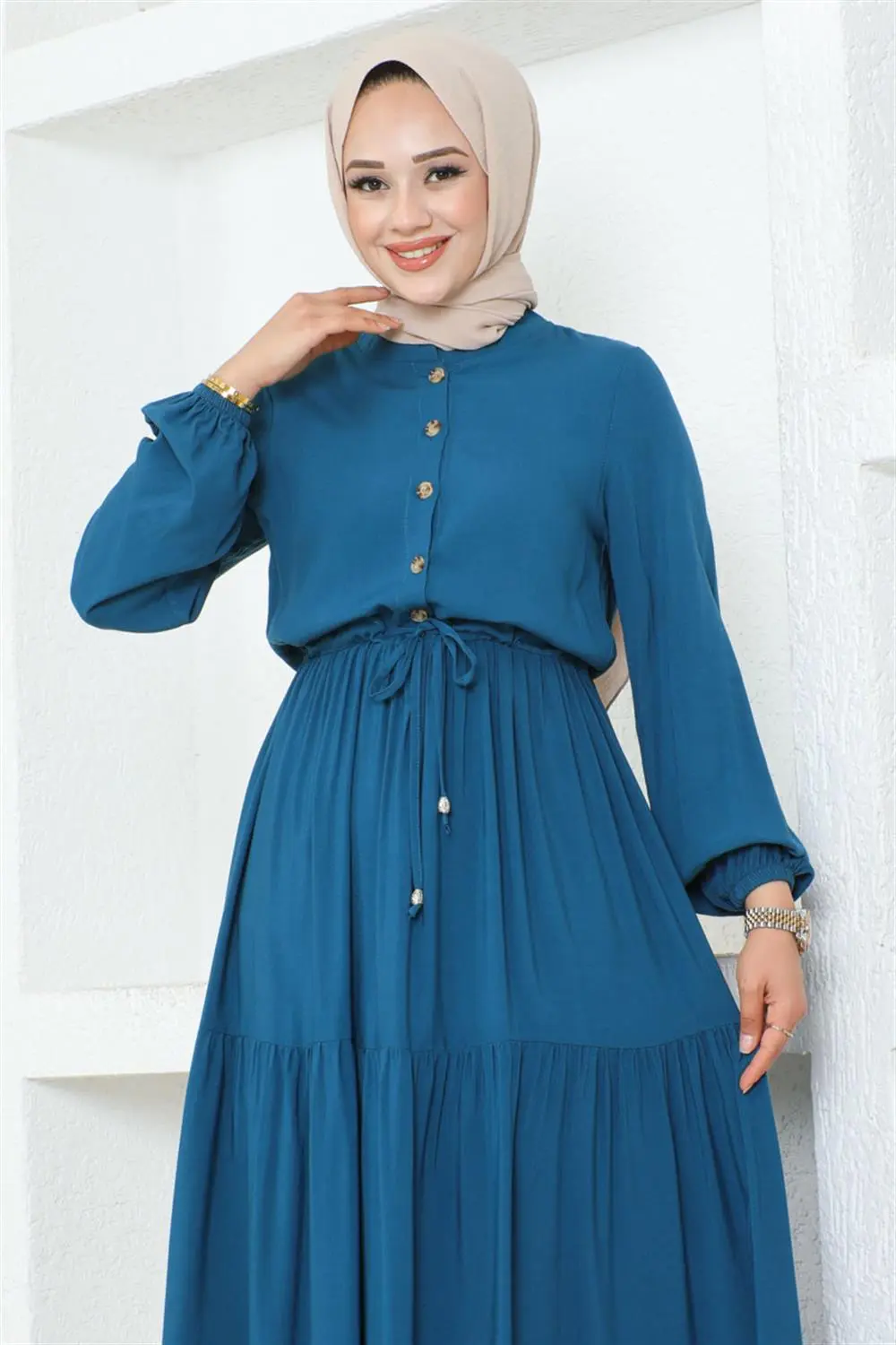 Gathered Waist Belted Dress-detail