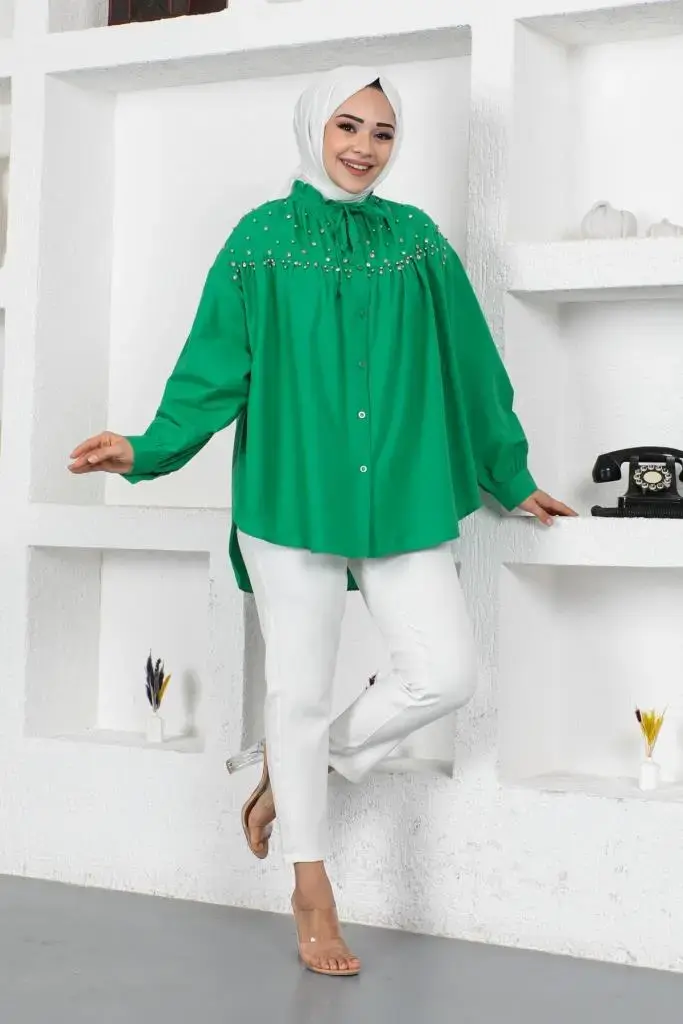 Green Bead Detailed Hijab Shirt