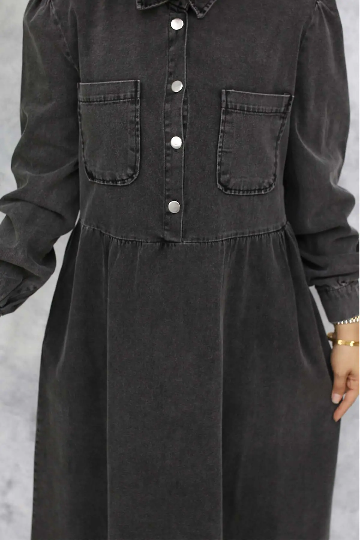 Half Buttoned Jeans Dress With Front Pocket Detail-detail