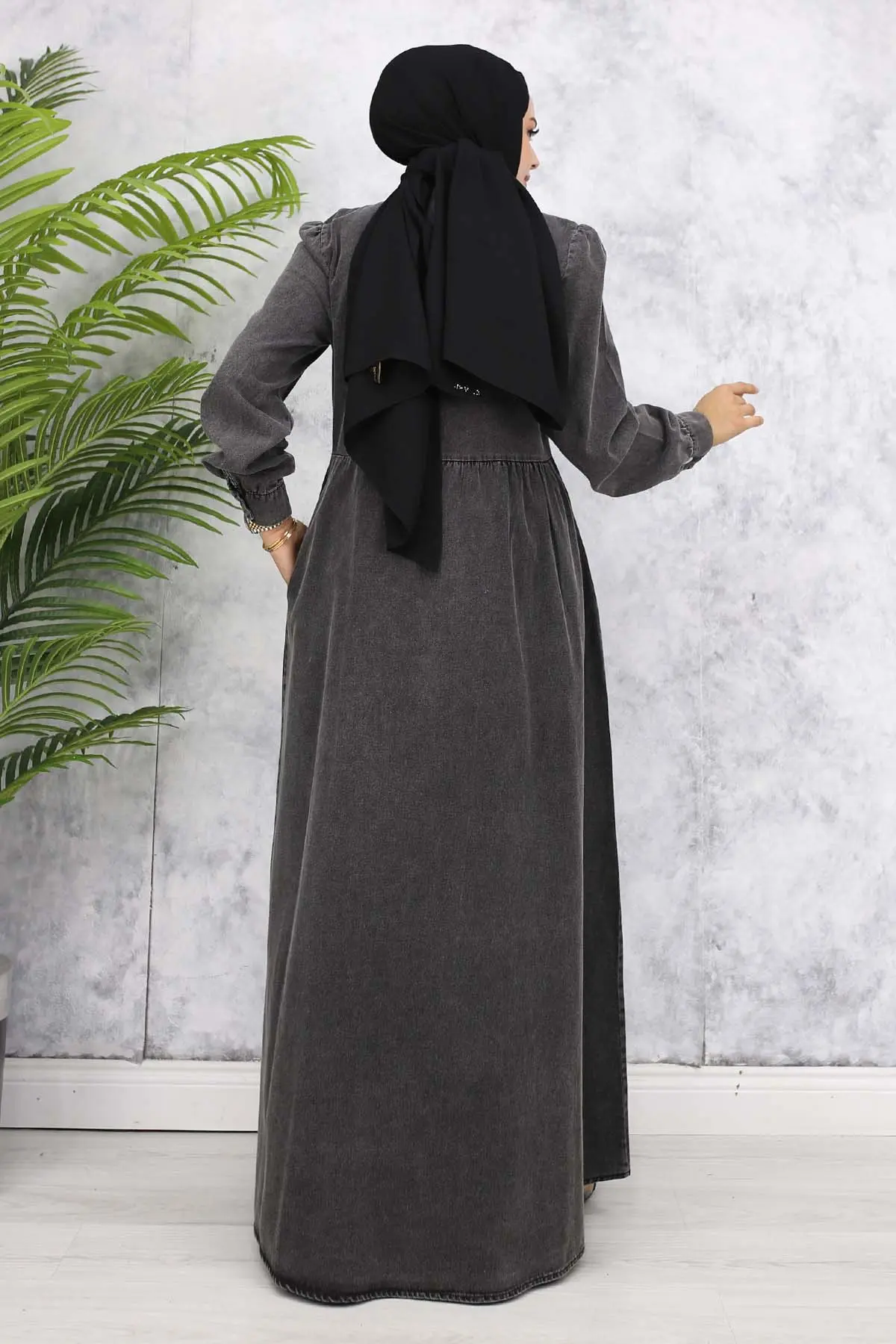 Half Buttoned Jeans Dress With Front Pocket Detail-detail