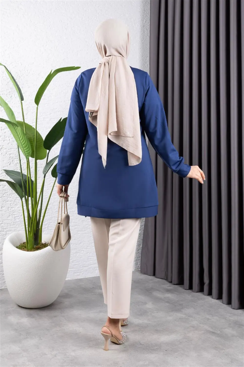 Half Zipper Sports Tunic-detail