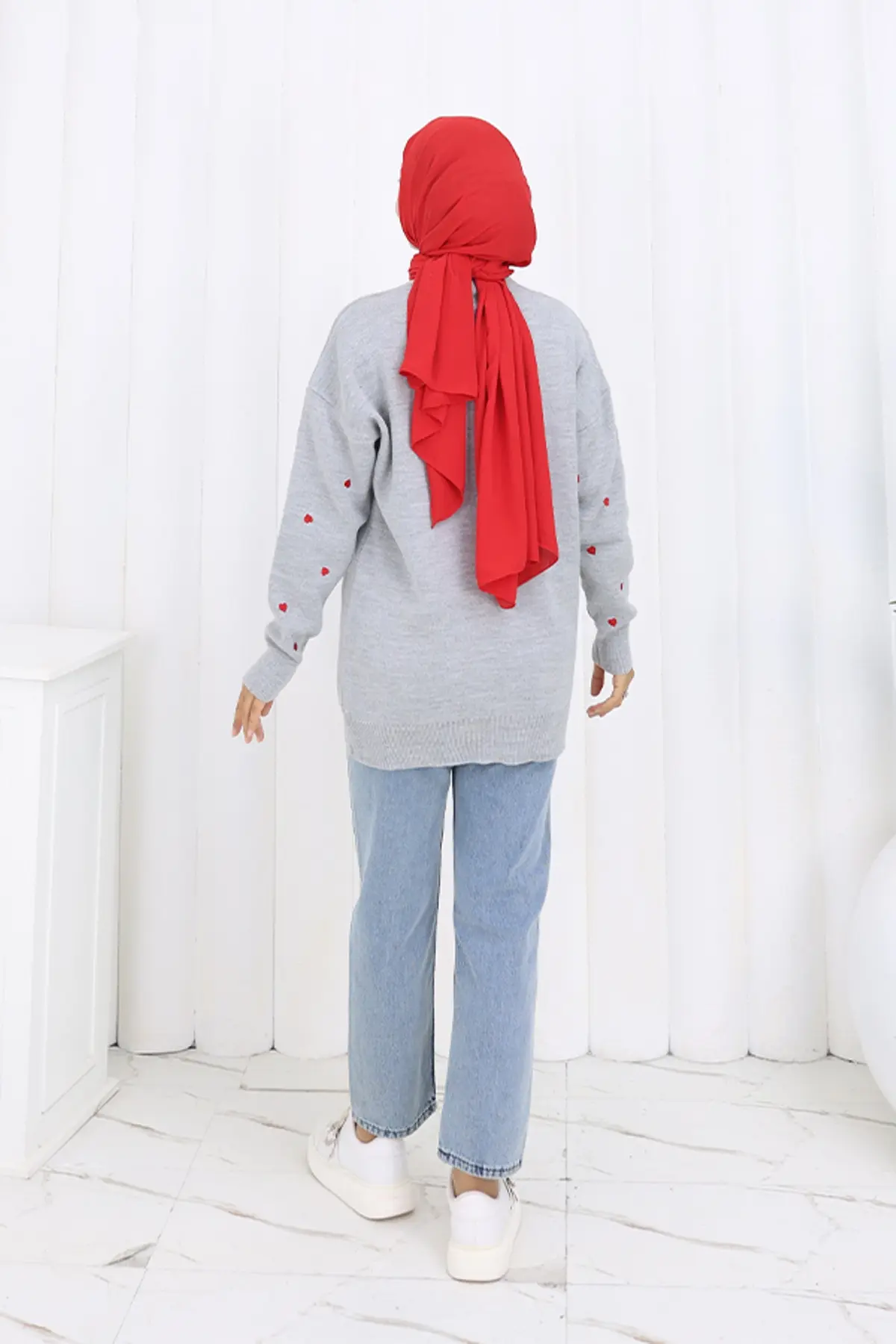 Heart Embroidered Knitwear Sweater-detail