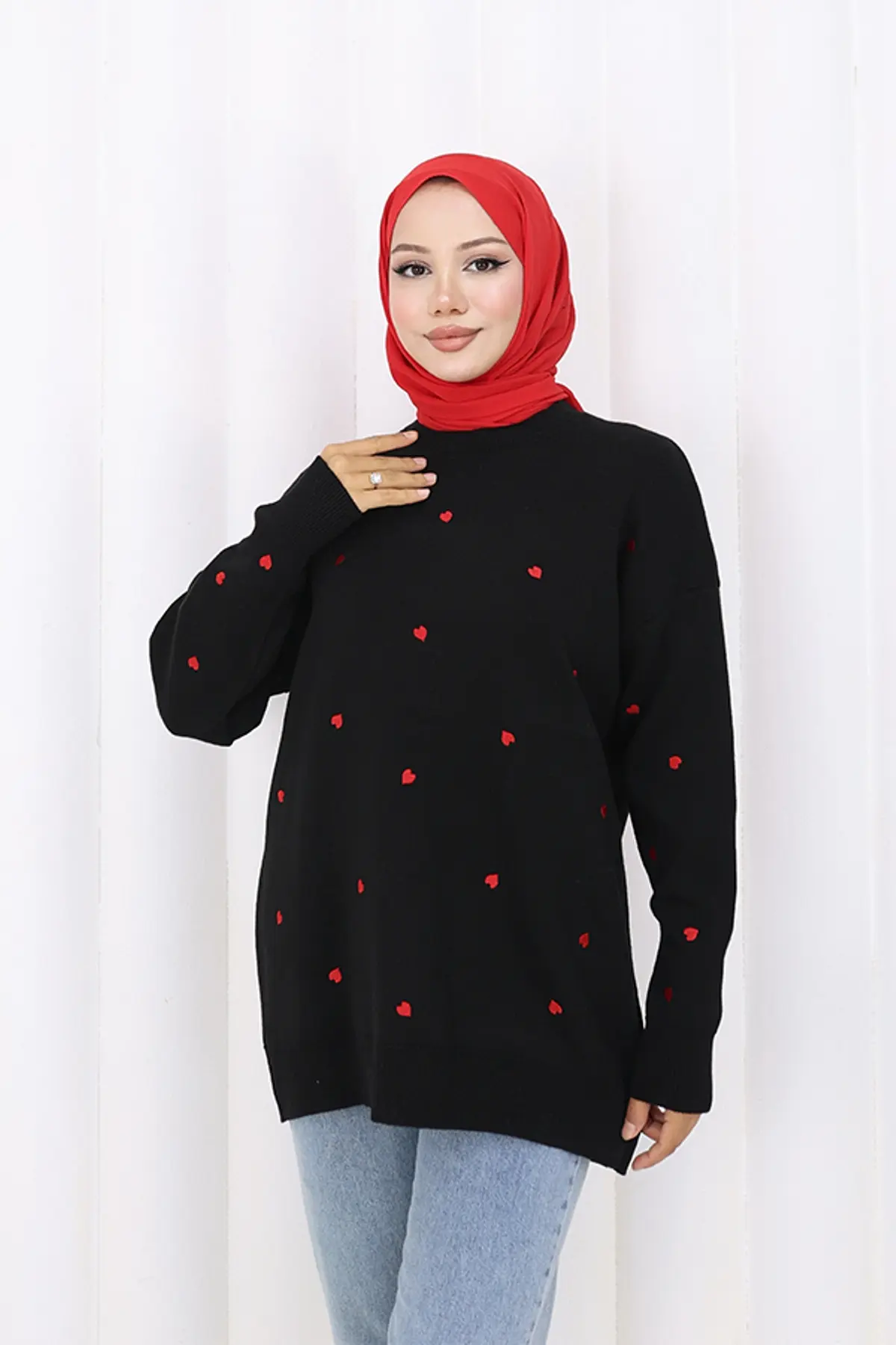 Heart Embroidered Knitwear Sweater-detail