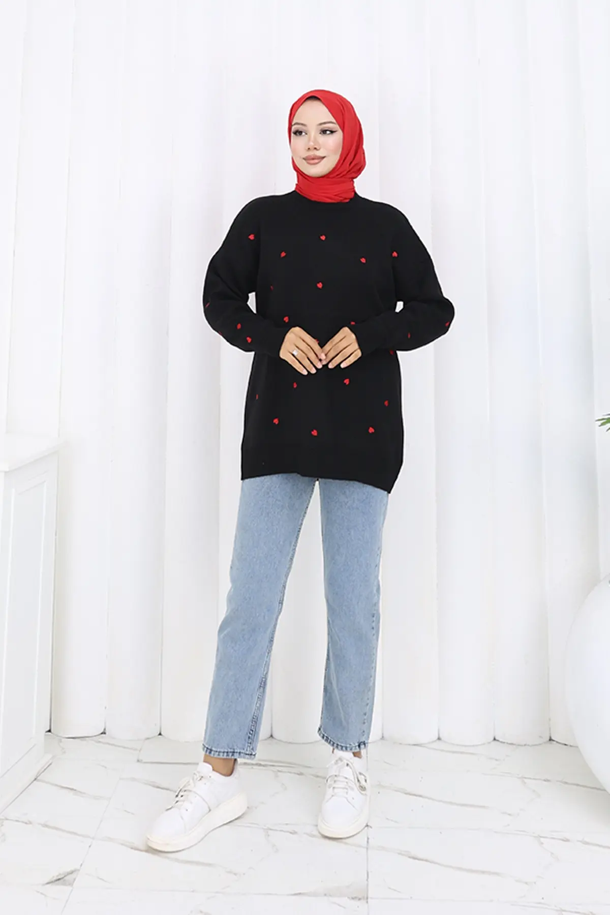 Heart Embroidered Knitwear Sweater