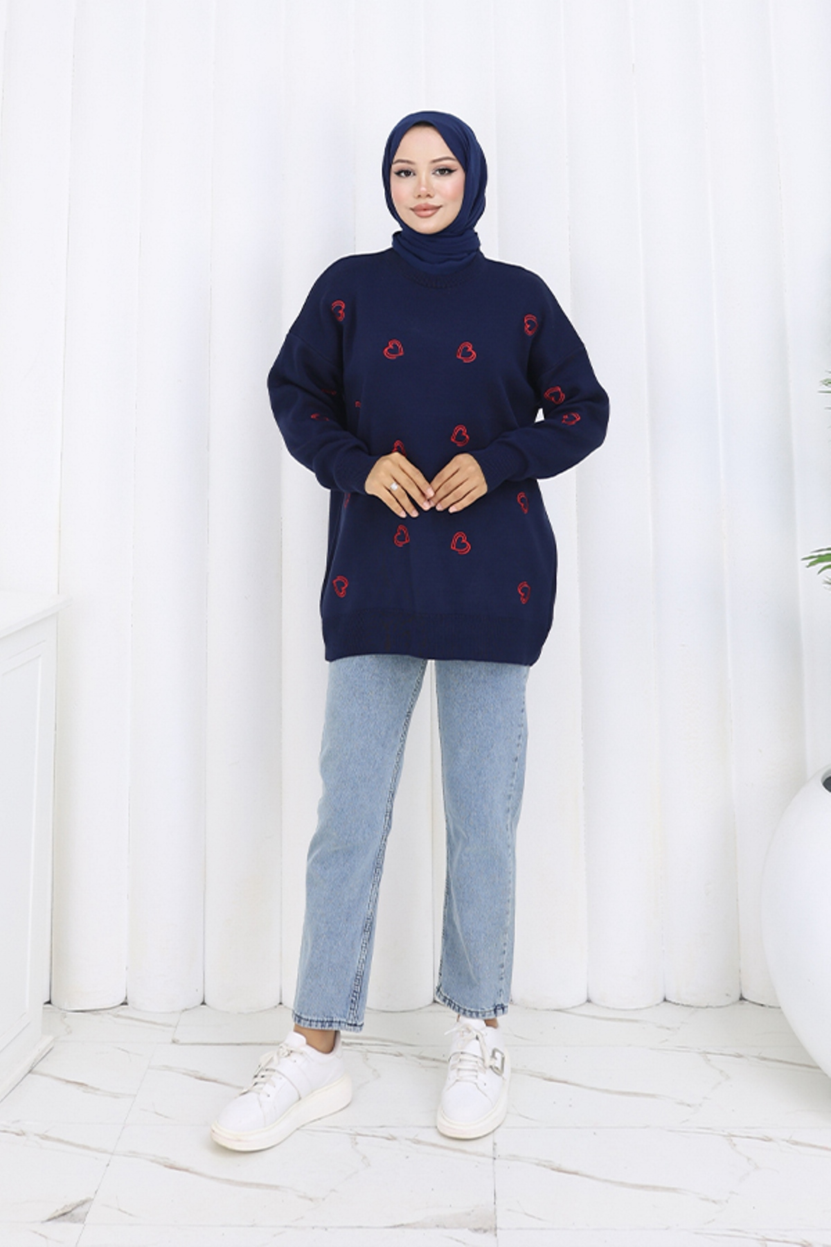 Heart Embroidered Knitwear Sweater