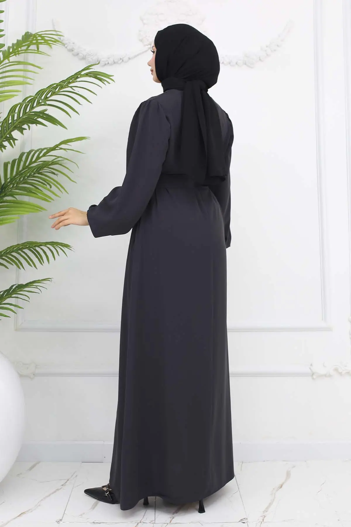 Hidden Zipper Belted Abaya-detail