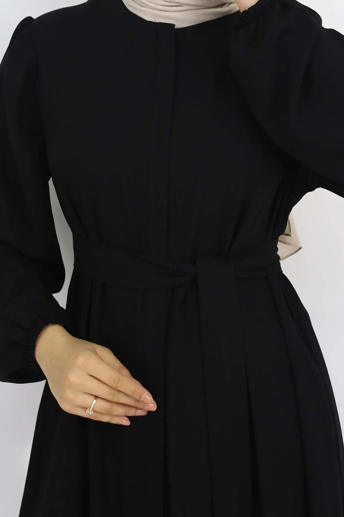Hidden Zipper Belted Abaya-detail