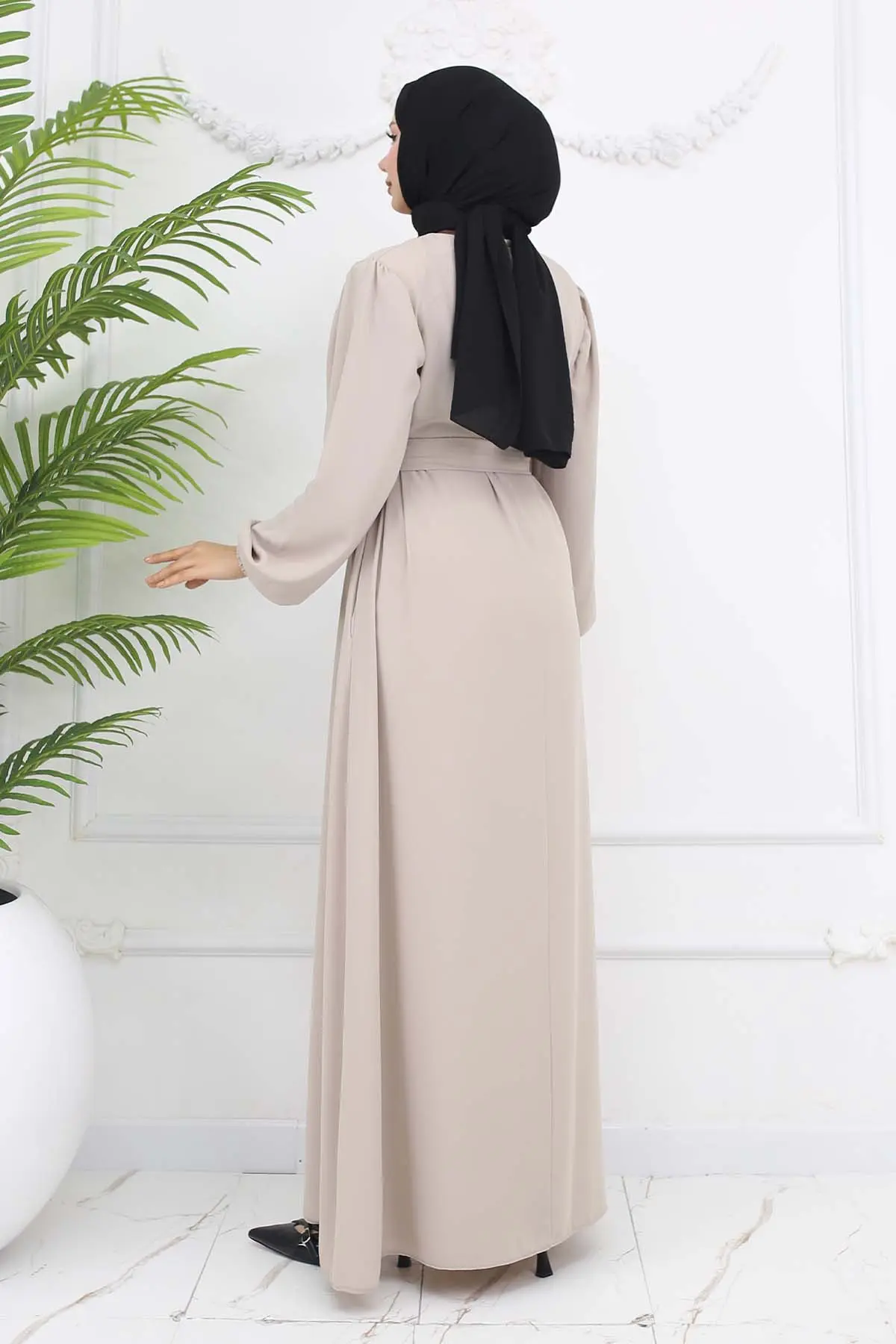 Hidden Zipper Belted Abaya-detail