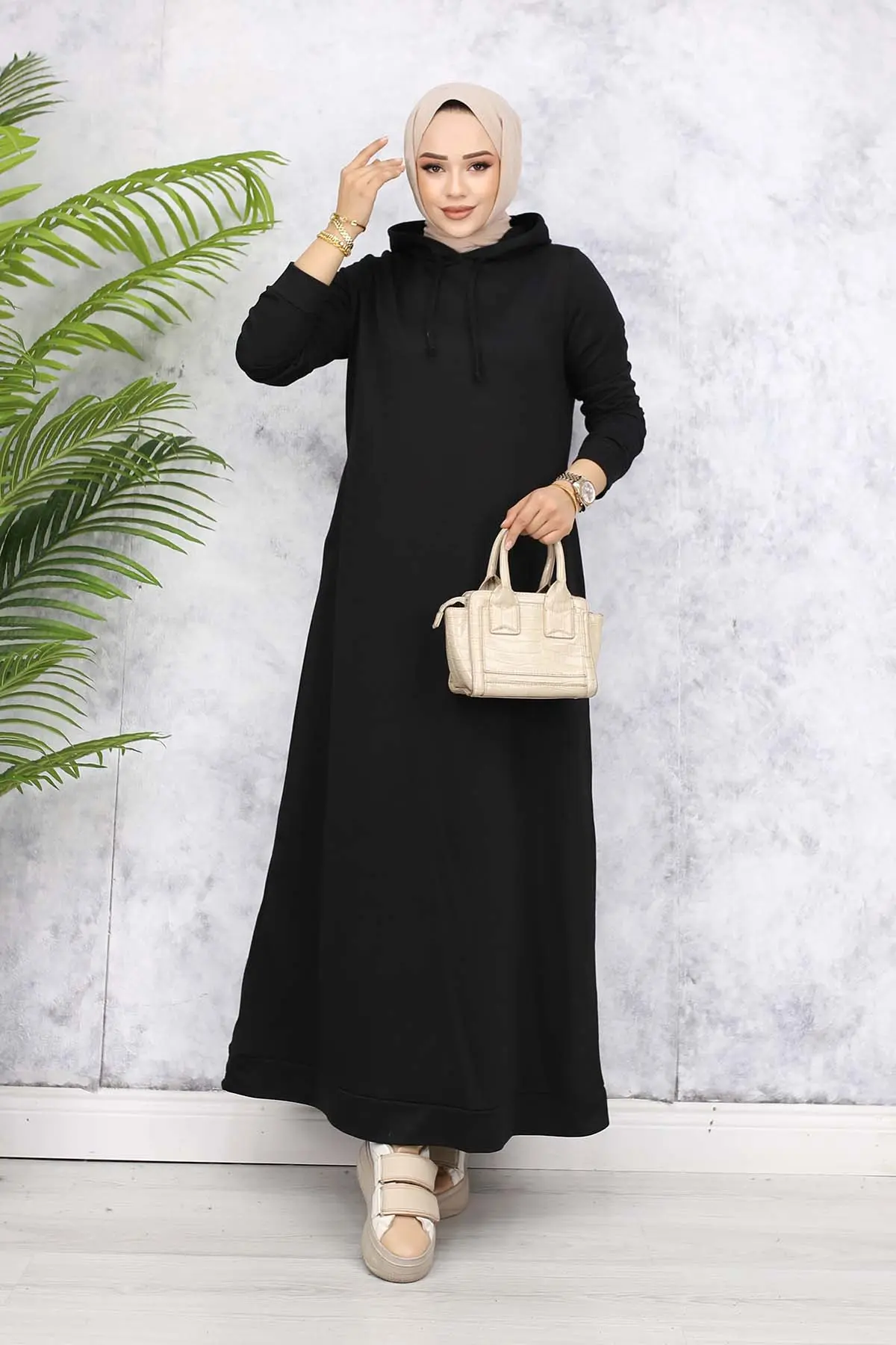 Hooded Basic Dress-detail