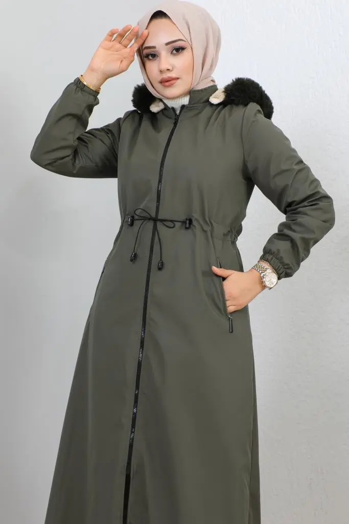 Hooded Long Coat With Fur Collar-detail