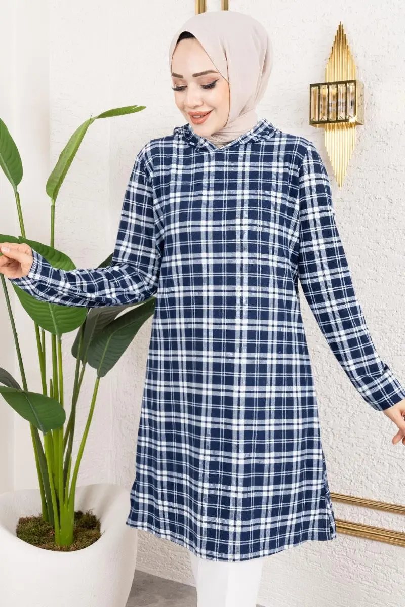 Hooded Winter Sports Tunic-detail