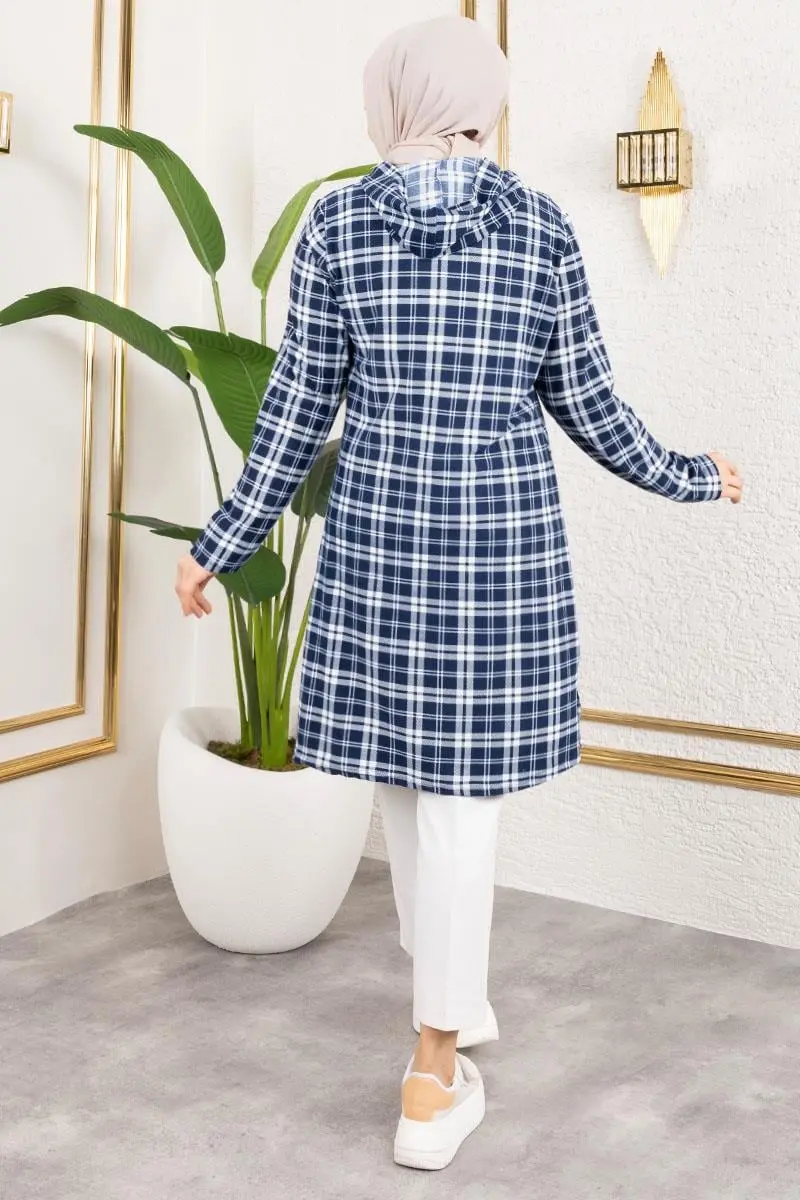 Hooded Winter Sports Tunic-detail