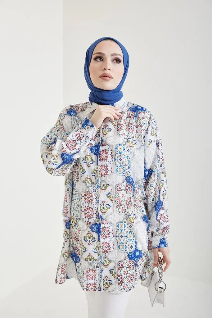 Indigo Patterned Hijab Shirt-detail
