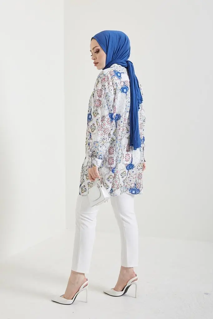 Indigo Patterned Hijab Shirt-detail