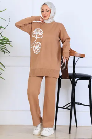 Knitwear Set With Embroidery Details