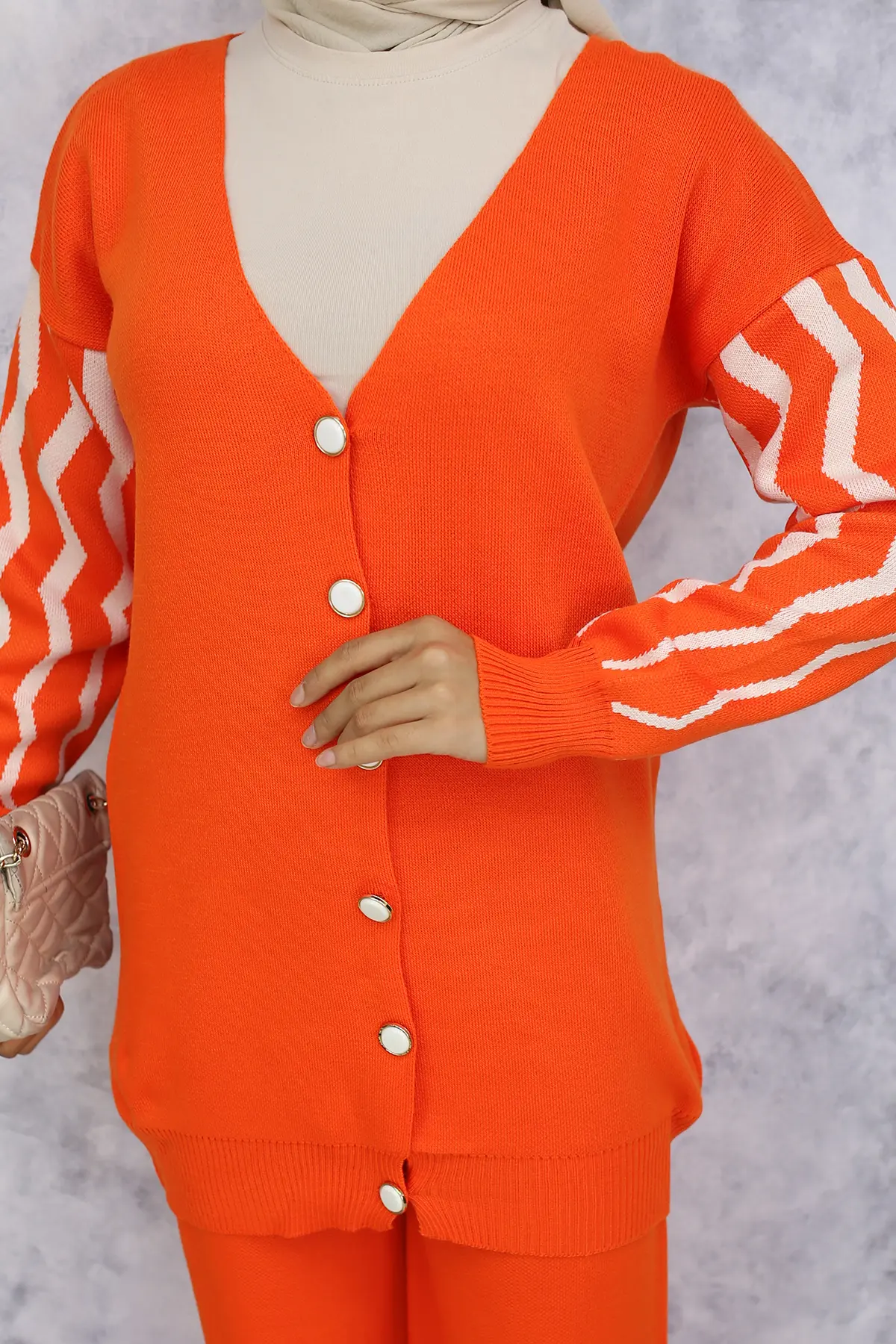 Knitwear Set With Patterned Sleeves-detail