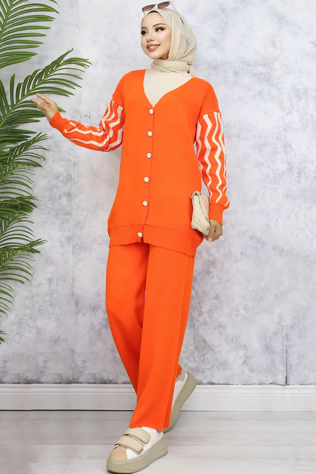 Knitwear Set With Patterned Sleeves-detail