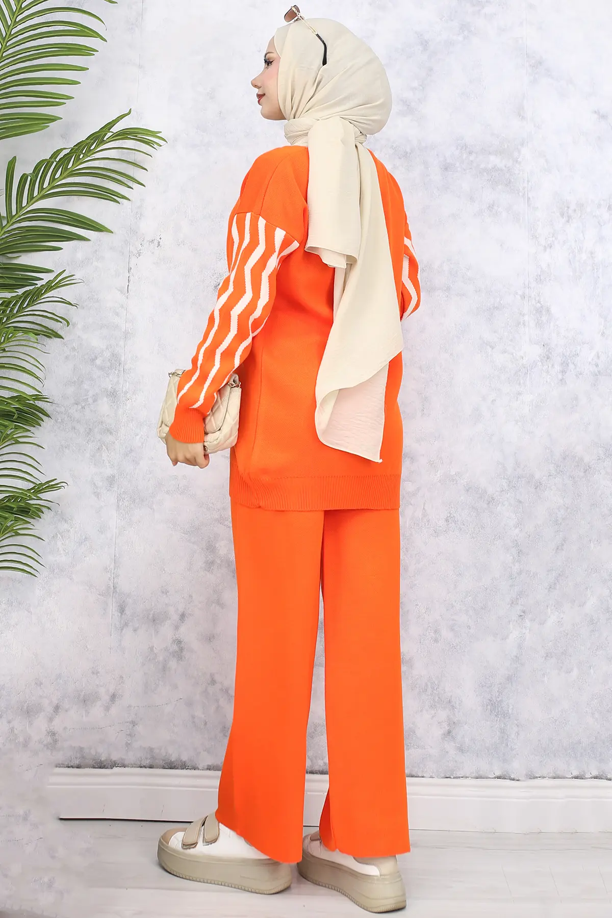 Knitwear Set With Patterned Sleeves-detail