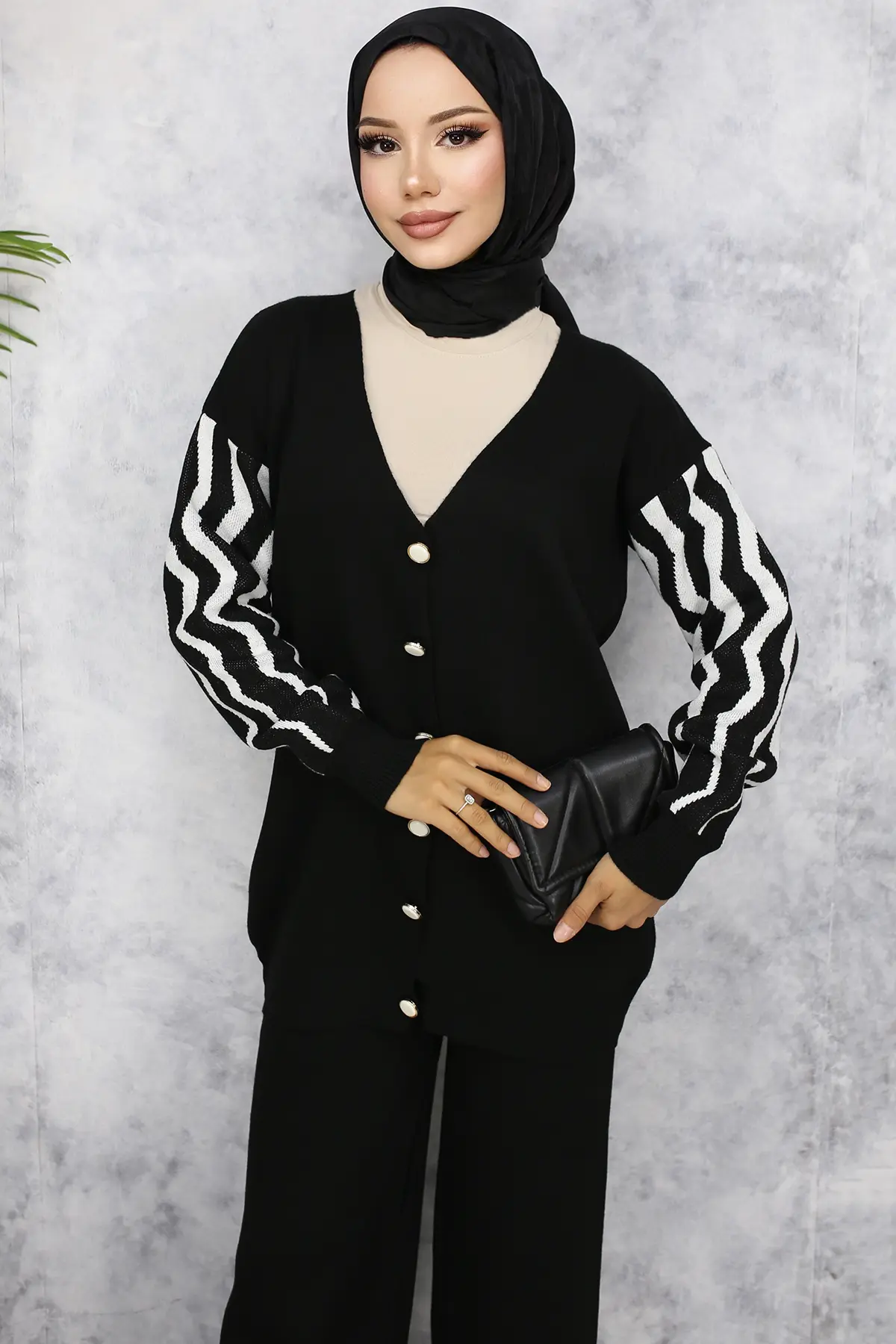 Knitwear Set With Patterned Sleeves-detail