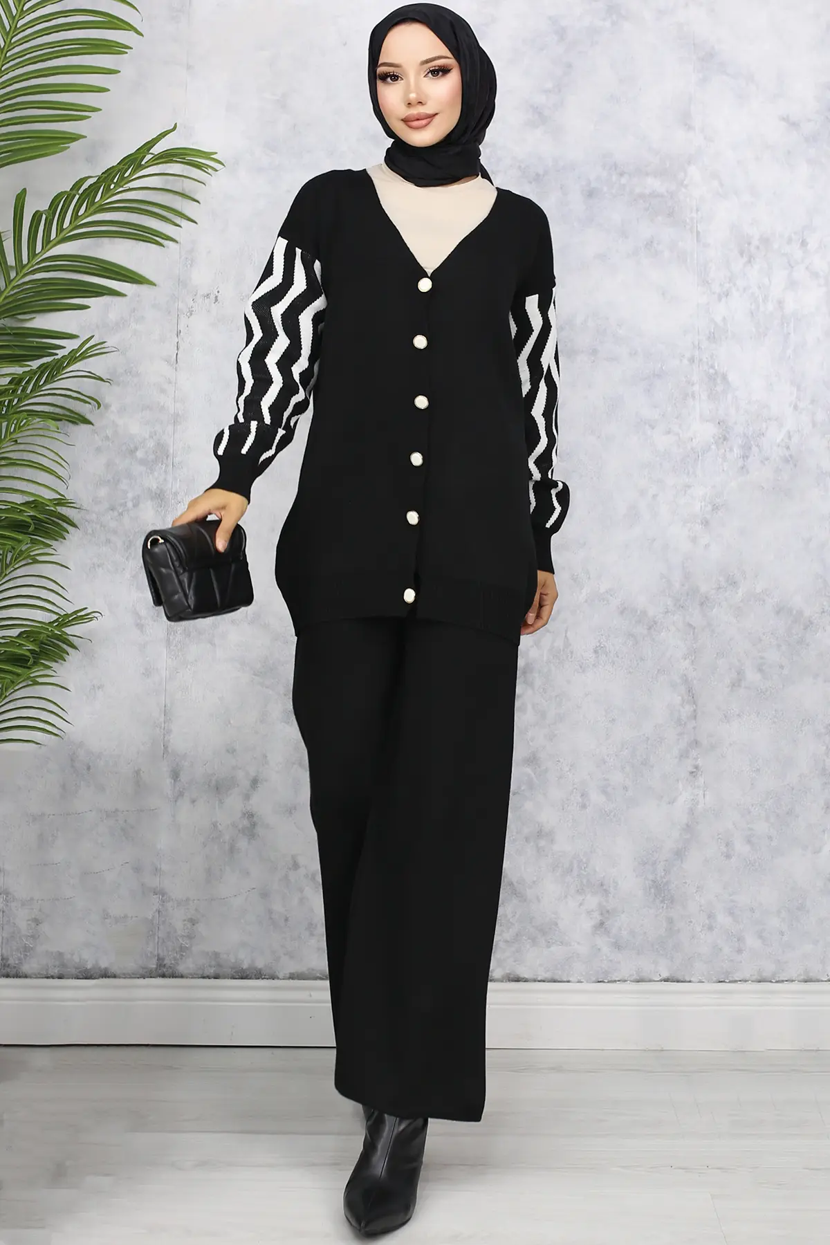 Knitwear Set With Patterned Sleeves-detail